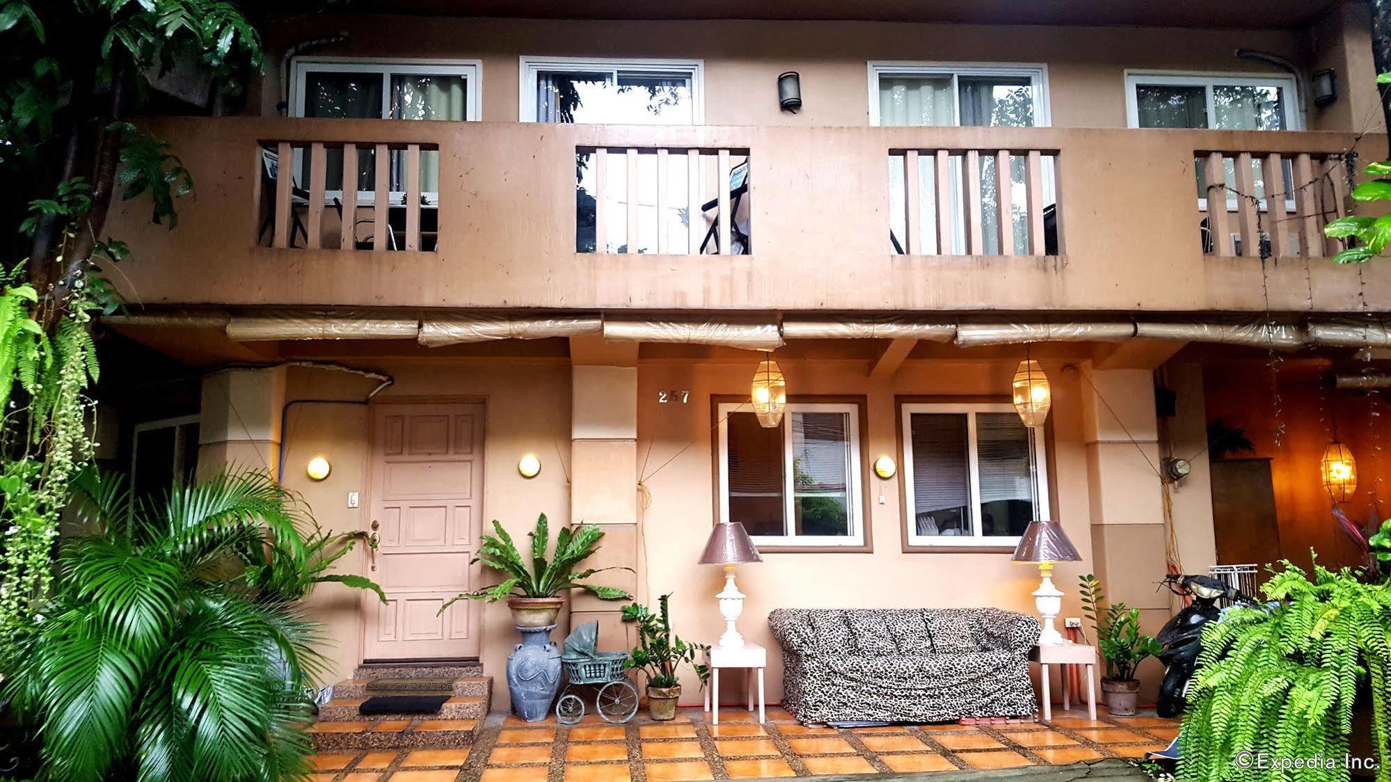 タギッグ Casa Amapola Manila Bed & Breakfast エクステリア 写真