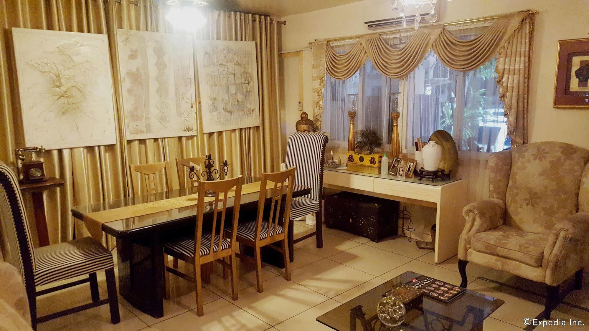 タギッグ Casa Amapola Manila Bed & Breakfast エクステリア 写真