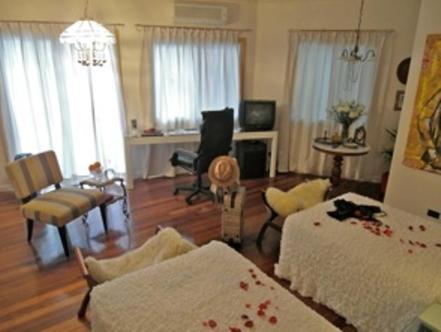 タギッグ Casa Amapola Manila Bed & Breakfast エクステリア 写真